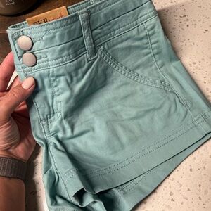 NWT - BKE Mollie Shorts sold at the Buckle